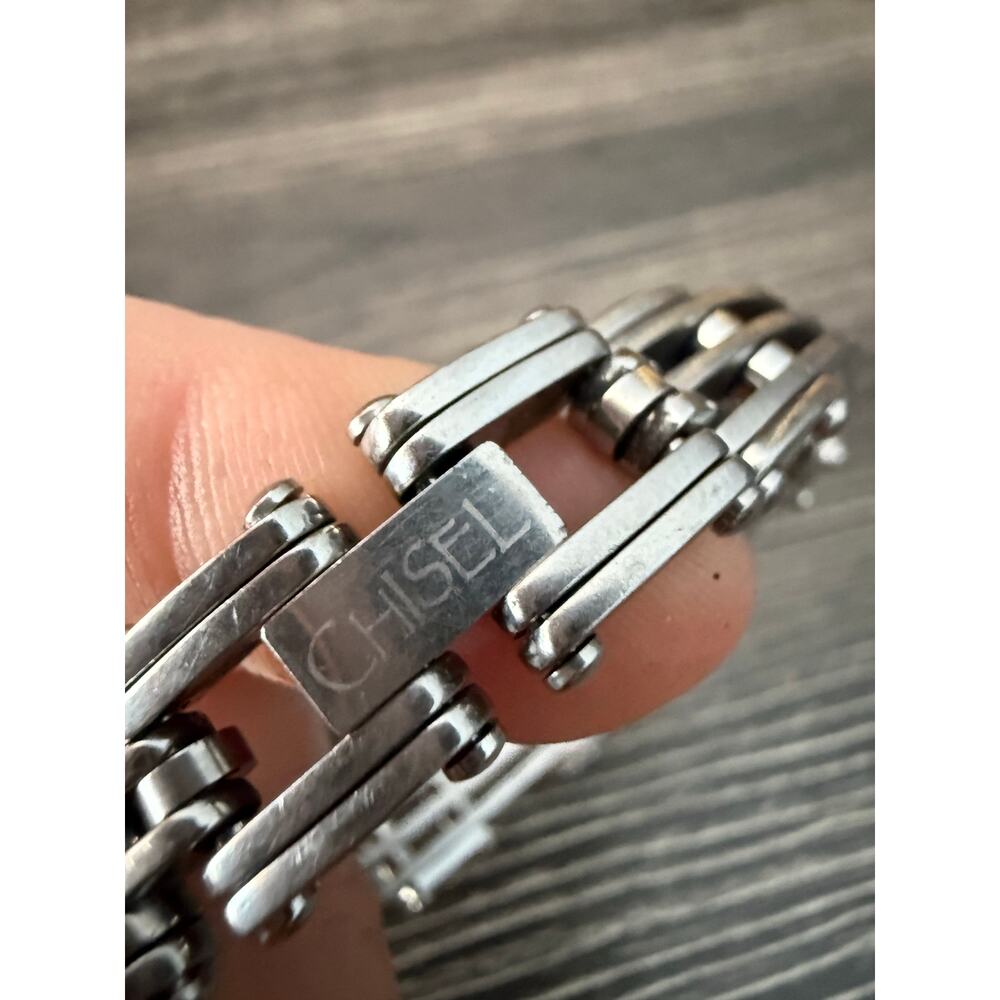 6/$25 CHISEL Stainless Steel Polished Link Bracelet - 7.75"